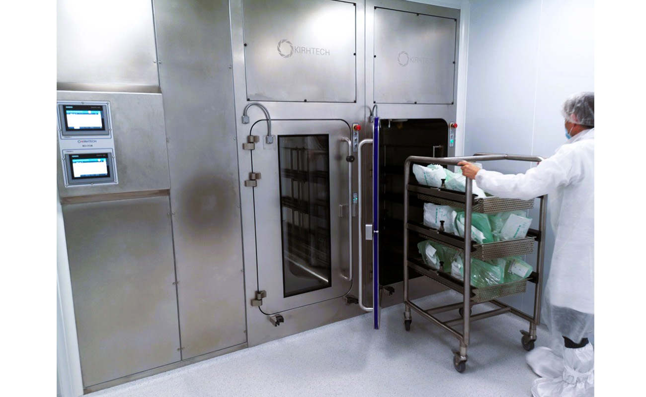 Esclusa de paso de materiales durante la carga